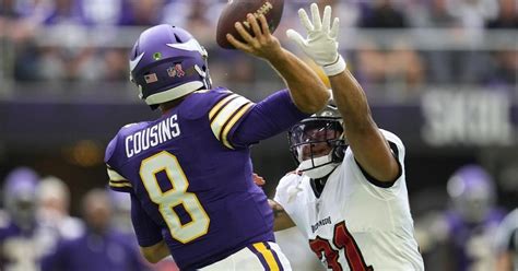 Cousins, Vikings aim to keep themselves protected vs. daunting Eagles defense